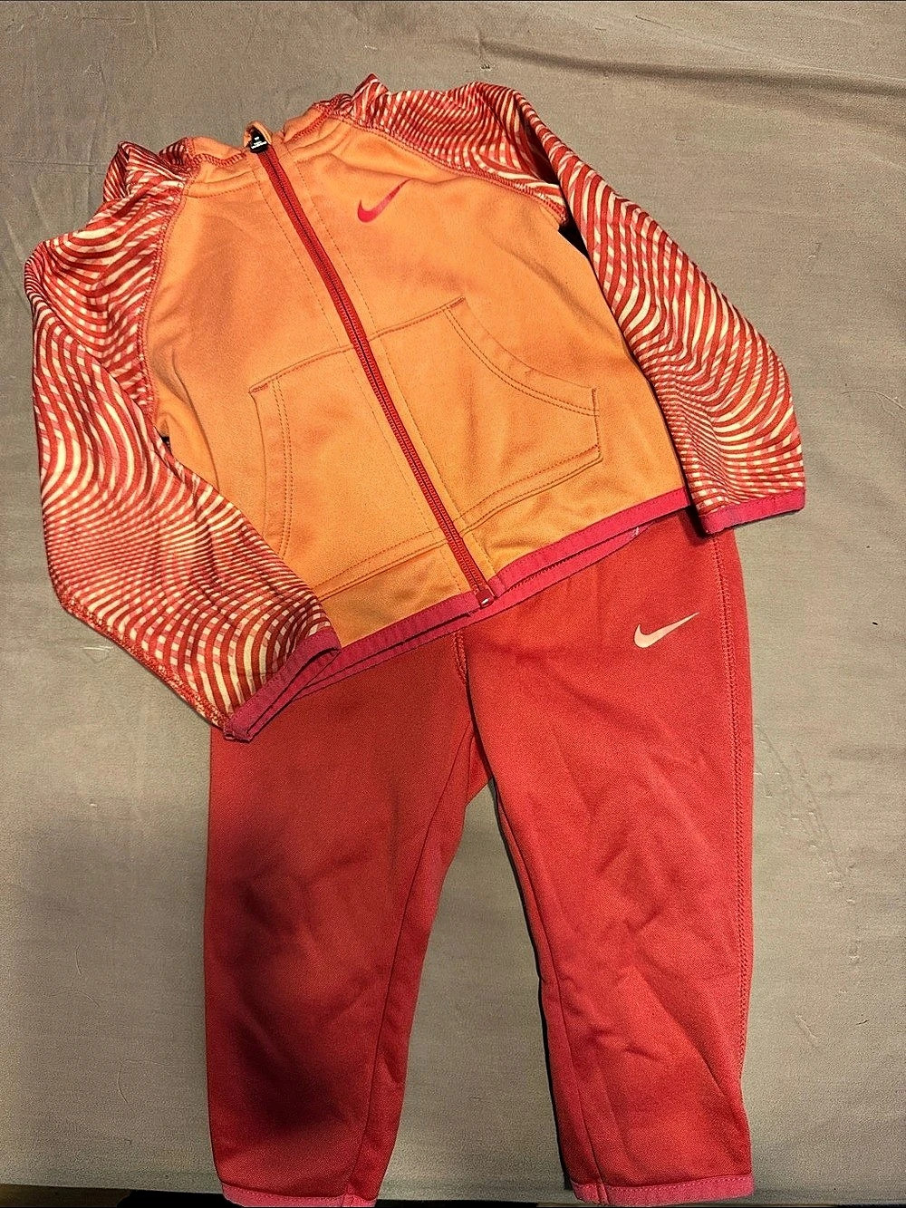 Nike Dri-FIT Striped Athletic Set Like New